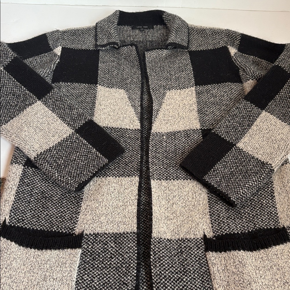 Love Tree black and gray checker block open front long line 2 pocket cardigan - Picture 16 of 16